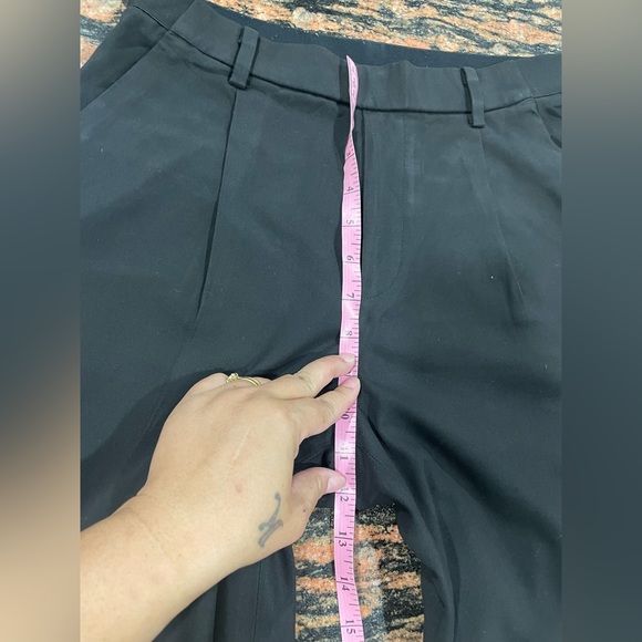 Uniqlo black pull on trousers. Size medium. Used - Picture 10 of 10